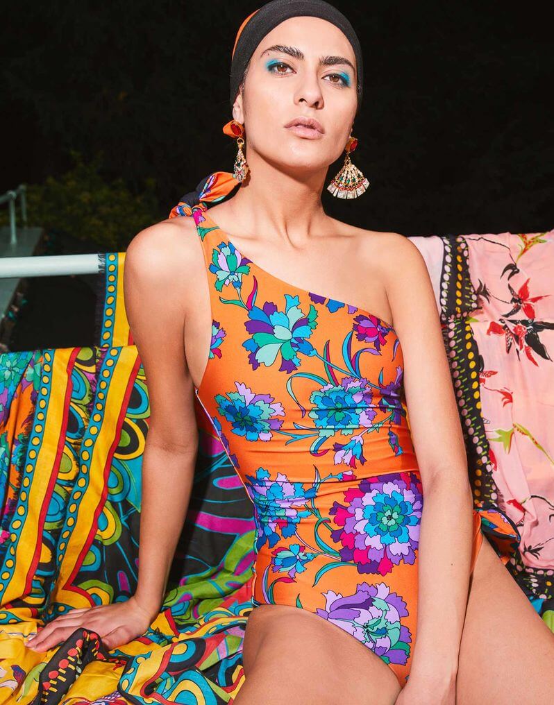 Women model, fashion photography, modeling