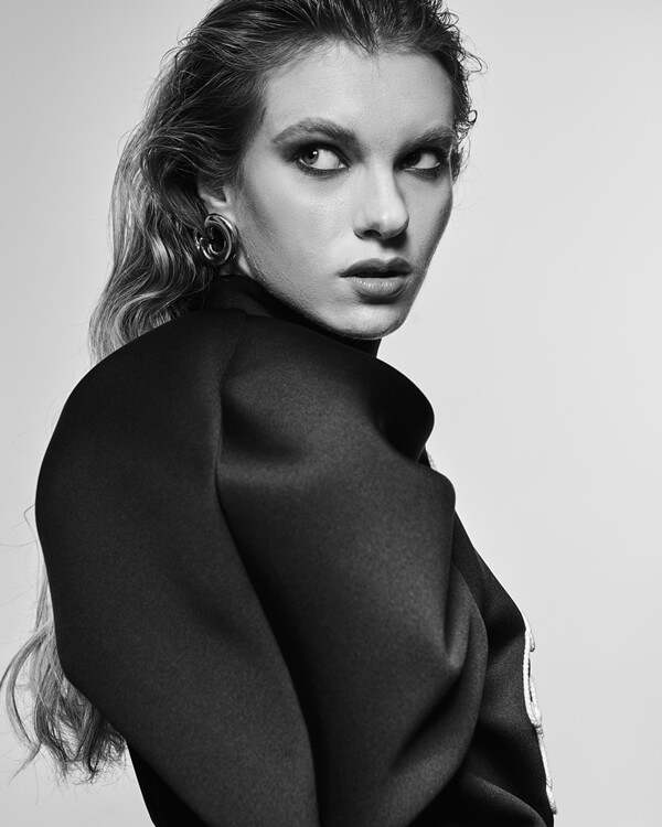 Women model, fashion photography, modeling