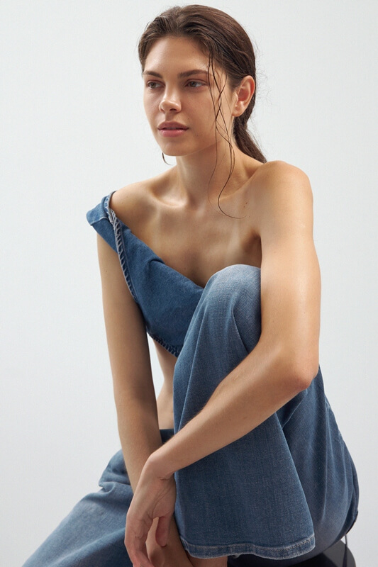 Women model, fashion photography, modeling