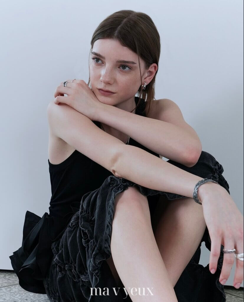 Women model, fashion photography, modeling