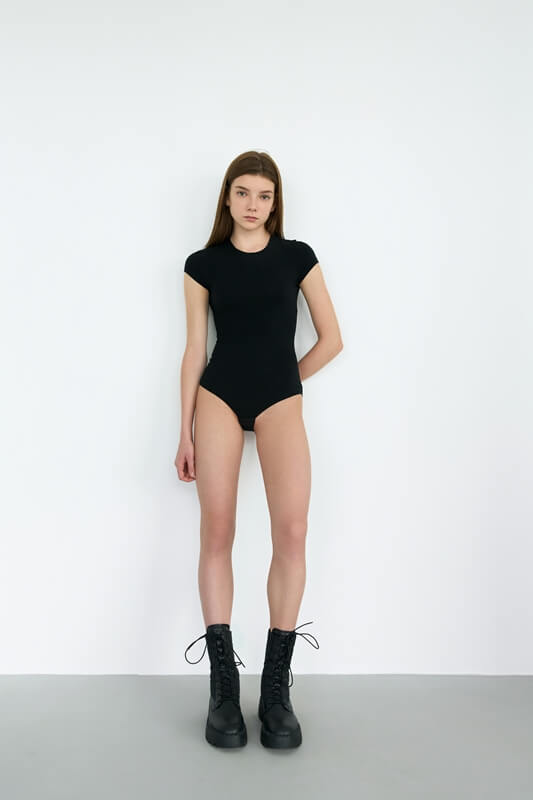 Women model, fashion photography, modeling