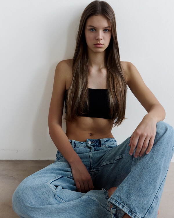 Women model, fashion photography, modeling