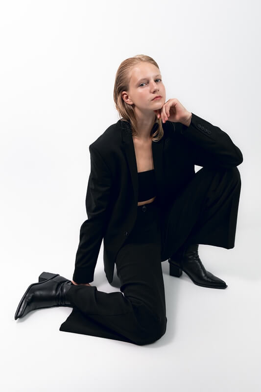 Women model, fashion photography, modeling